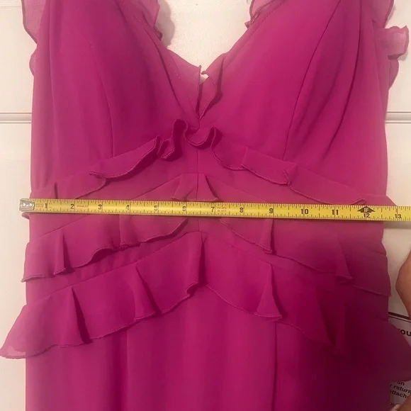 Elegant Pink Ruffled Dress - Picture 5 of 6